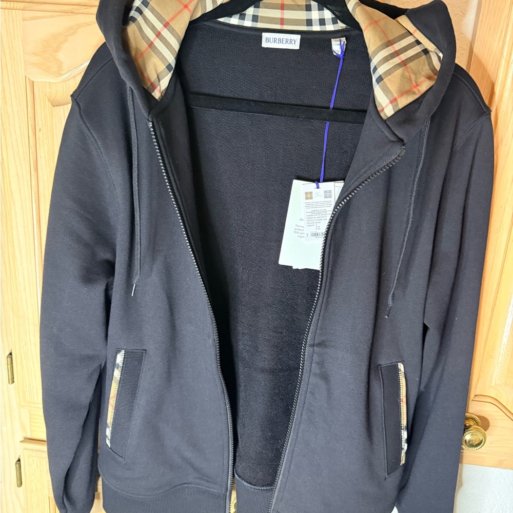 Burberry Black Zip-Up Hoodie with Classic Check Trim - Picture 4 of 7